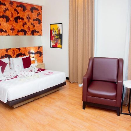 @Hom Premiere By Horison Abepura Hotel Jayapura Exterior foto