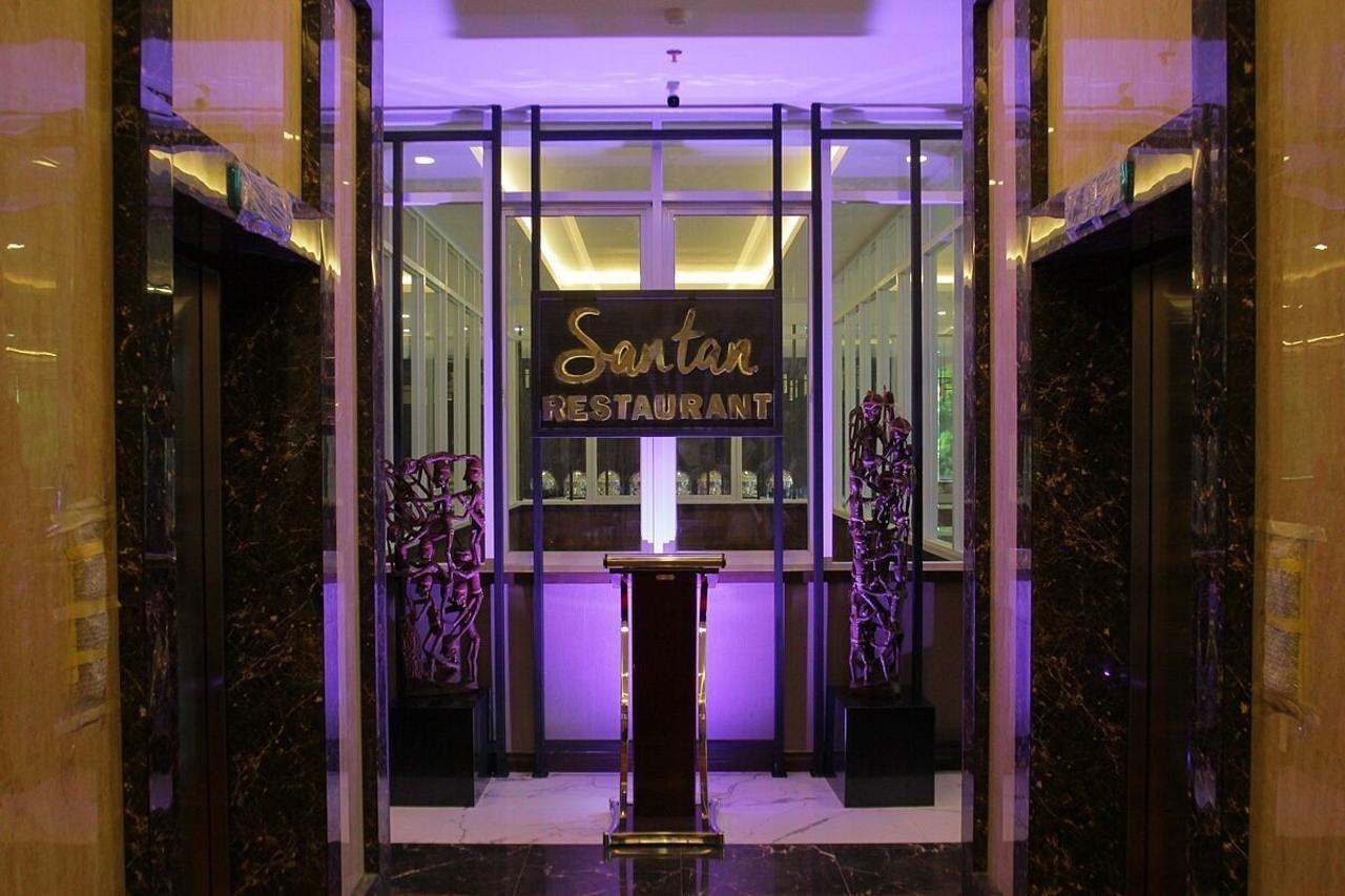 @Hom Premiere By Horison Abepura Hotel Jayapura Exterior foto